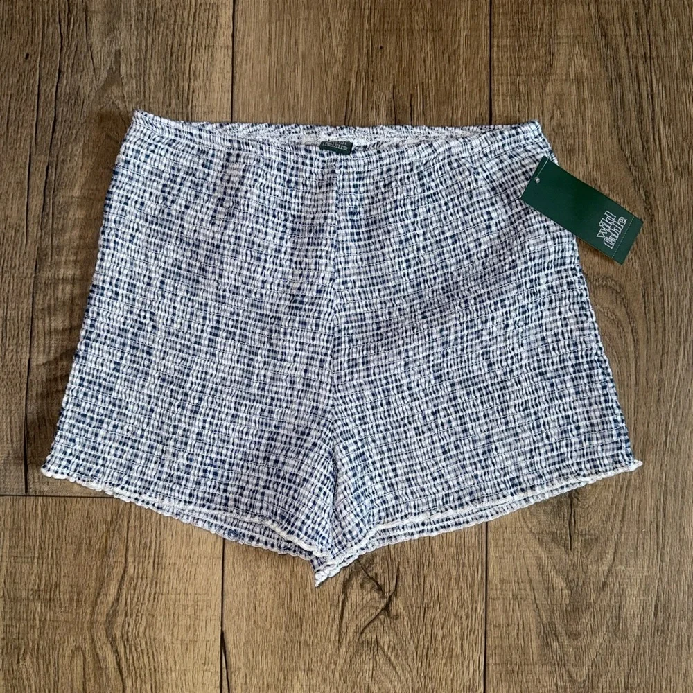 Wild Fable Navy and White Textured Shorts - Picture 1 of 4